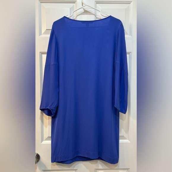 Diane Von Furstenberg 100% Silk Iliana Embellished Dress Ties at V-Neck Size 10 - Picture 2 of 10